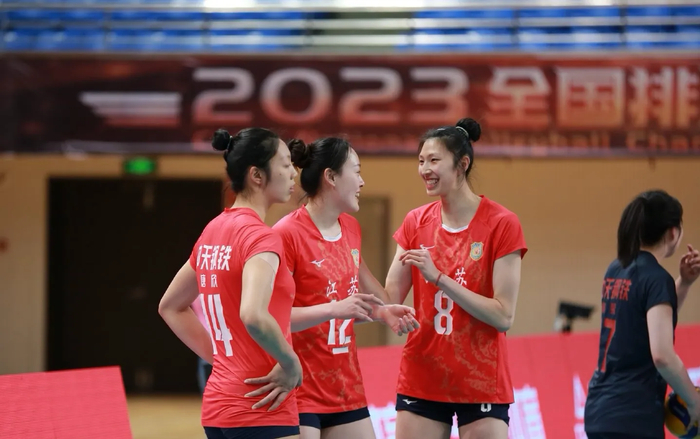 世界杯手机观看-人才断层式领先！江苏女排锁定2029全运会冠军，33年仍压上海一头|吴梦洁|二传|联赛|上海队|副攻_新浪体育_新浪新闻